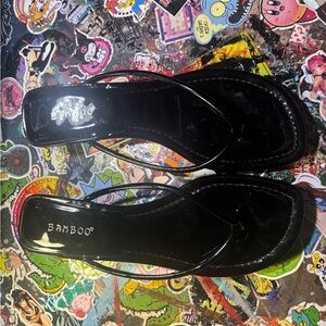 Kitten heeled slippers